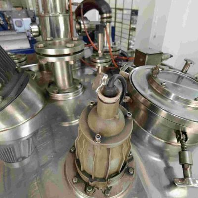 centrifugeuses de grattoir de décharge du fond 220v avec la traction de sac utilisée pour l'anhydride de sulfate de sodium