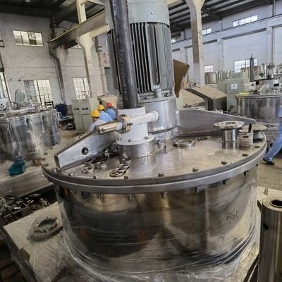 Centrifugeuse verticale 620kg de décharge du fond 900rpm pour les substances aromatiques