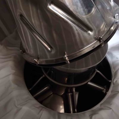 Dessiccateur vertical anti-déflagrant anti-corrosif continu de coupes de fluides de perçage de grattoir de rouleau de PAUT