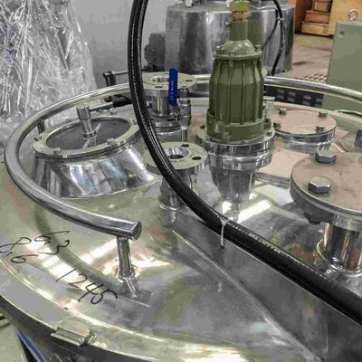 Centrifugeuse anti-déflagrante verticale pour les substances pharmaceutiques préliminaires