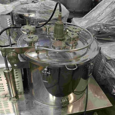 Centrifugeuse anti-déflagrante verticale pour les substances pharmaceutiques préliminaires