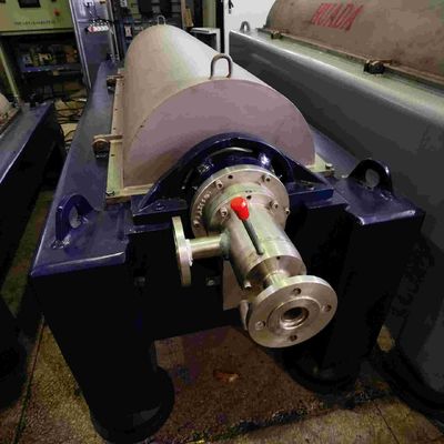 Traitement des eaux résiduaires de LW facile d'utiliser les machines centrifuges de asséchage de décanteur de boue de service après-vente