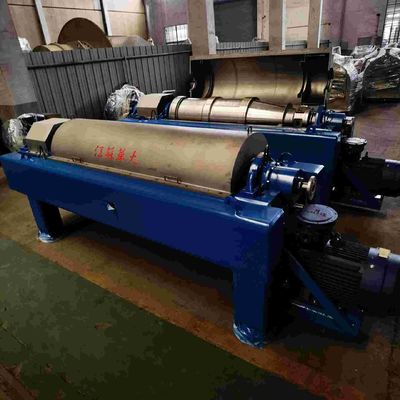 le décanteur 1500rpm centrifuge pour la réutilisation de courant d'huile usagée